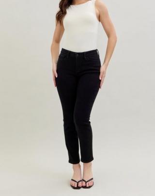 Mid rise black slim fit denim jeans by Judy Blue with soft stretch and classic silhouette