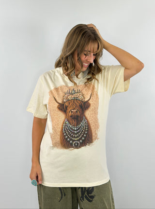 Highland Cow Turquoise Jewelry Queen Graphic Tee