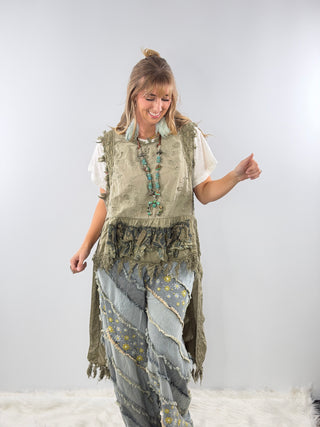 Jaded Gypsy Ruffle It Up High-Lo Top in STONE FLORAL