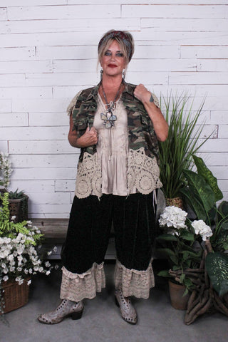 Hidden Meadows Vest, Camo | Jaded Gypsy
