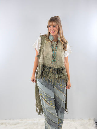 Jaded Gypsy Ruffle It Up High-Lo Top in STONE FLORAL