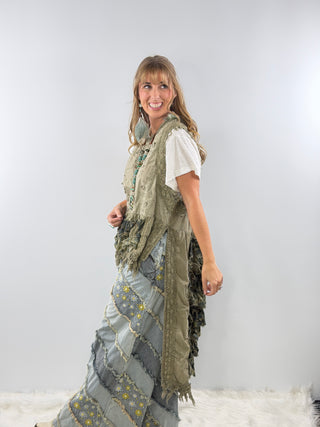 Jaded Gypsy Ruffle It Up High-Lo Top in STONE FLORAL