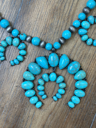 Horseshoe Medallion Squash Blossom Necklace with Navajo Pearls