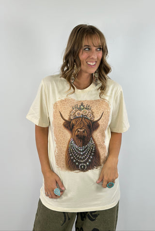 Highland Cow Turquoise Jewelry Queen Graphic Tee