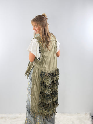 Jaded Gypsy Ruffle It Up High-Lo Top in STONE FLORAL