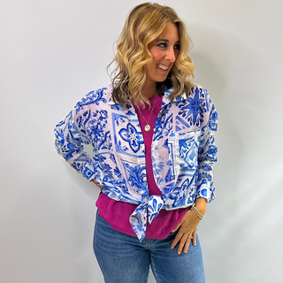 Indigo Ink white and blue floral patterned design light weight button front Womens blouse