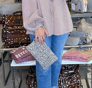 Sable by HOBO - White Lily Boutique