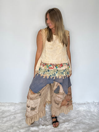 Jaded Gypsy | Ruffle Up High-Lo Cotton Top - Parchment Floral - Reversible