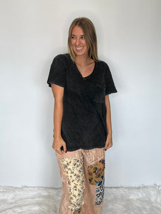 Jaded Gypsy Moon Dance V-Neck Tee - Midnight