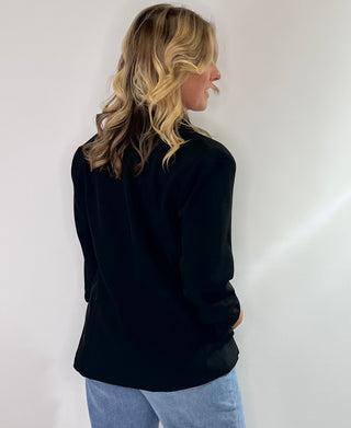 Woven open front blazer with 3/4 ruched sleeves in a classic tailored design in black and grey