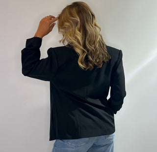 Woven open front blazer with 3/4 ruched sleeves in a classic tailored design in black and grey