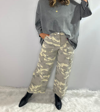 Army Desert cargo pants in soft gray and cream with multiple utility pockets and relaxed fit