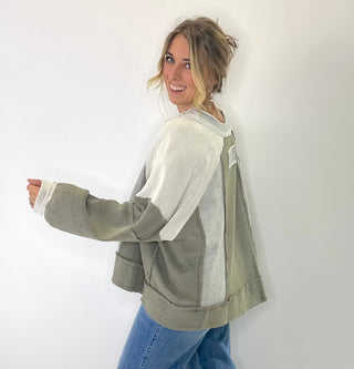 Pol Oversized knit top with notched neckline, frayed edges, french terry and thermal mix in beige or gray