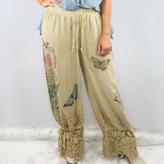 A Rare Bird Love Eloise Butterfly Appliqué pants