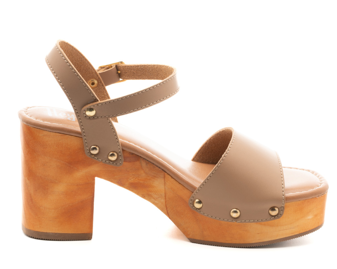 Country Club Wedge Sandal