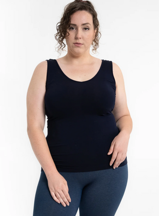 Elietian Extended Size V-Neck Scoop Neck Camisole black