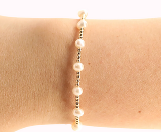 Lolo Pearl Bracelet