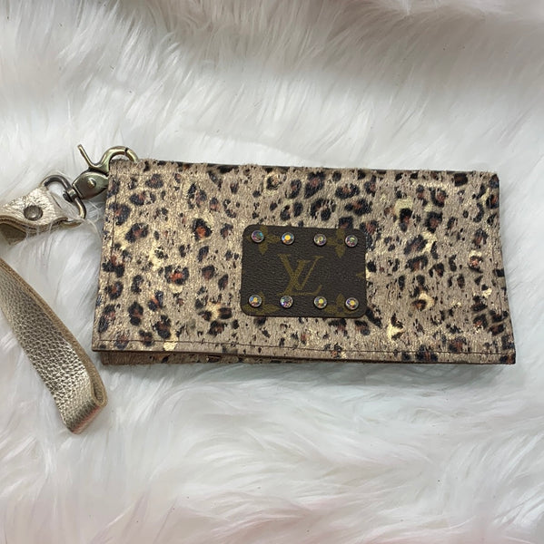 Cowhide wristlet wallet sale