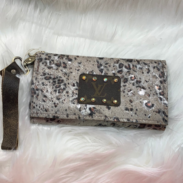 Keep It Gypsy Upcycled LV Soft Pistol hot Case